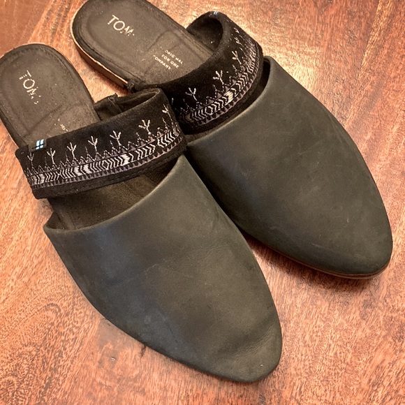 TOMS Jutti Embroidered Slip On Flats | Mules • Black • US 9 - Picture 7 of 7